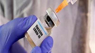 هل أصبح آمن؟.. تفاصيل استئناف تجارب لقاح أكسفورد في بريطانيا 