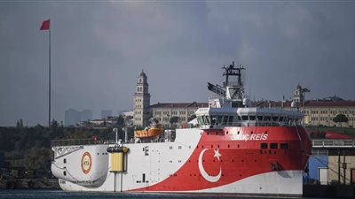 سحبت سفينة أبحاث من البحر.. هل تستسلم تركيا وتتراجع عن التنقيب في شرق المتوسط؟