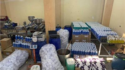 ضبط مصنع لإنتاج خلاطات المياه بدون ترخيص بالخانكة 