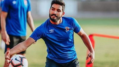 هل وقع صالح جمعة للزمالك؟.. صديقه يُجيب 