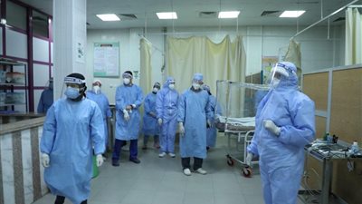 ضم 320 مستشفى وتوفير الأدوية.. كيف استعدت مصر للموجة الثانية من كورونا؟