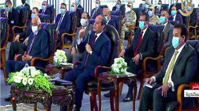 السيسي يطلق اسم شينزو آبي على المجمع العلمي بالجامعة المصرية اليابانية