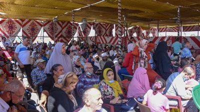 شوادر لانتظار طلبات التصالح في الإسكندرية (صور)