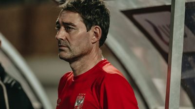 فايلر ينقلب على نجم الأهلي