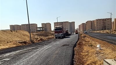  وزير الإسكان: جارٍ الانتهاء من أعمال المرافق بأراضي الإسكان 