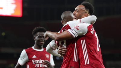 آرسنال يعبر عقبة وست هام بصعوبة في الدوري الإنجليزي