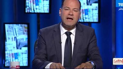 إعلامي يتعهد بنذر على الهواء: 