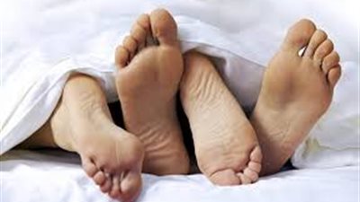 زوج يروي تفاصيل خيانة زوجته له لمدة 11 عاما: 