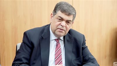 شاهد.. عضو لجنة الفيروسات: الأجواء الباردة تزيد من شراسة 