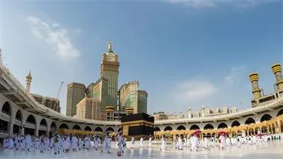 بعد عودتها تدريجيًا.. متى تسمح السعودية بأداء العمرة للمواطنين من خارجها؟