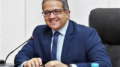 العناني يصدر قرارًا وزاريًا بتنظيم انتخابات نادي السيارات 