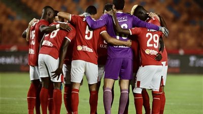 الأهلي يستقر على رحيل «النسر»