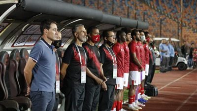 ميدو: الأهلي سيخير فايلر بين إلغاء بند فسخ التعاقد أو الرحيل