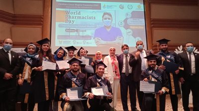 خبراء الدواء بالعالم يسطرون روشتة تطوير الصيدلة الإكلينيكية من داخل 57357 