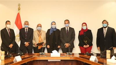  وزيرا الاتصالات والتضامن يشهدان توقيع اتفاقية لتطوير دور الأيتام