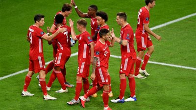 شاهد - بايرن ميونيخ يهز شباك إشبيلية بالهدف الثاني