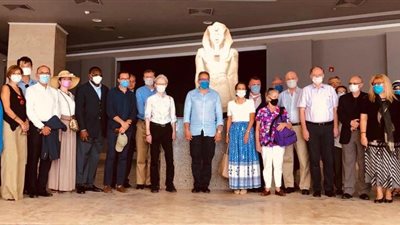 وزير السياحة والآثار و30 سفيرًا يزورون متحف شرم الشيخ