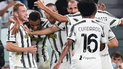 صفقة تبادلية ضخمة بين يوفنتوس وبرشلونة في الصيف