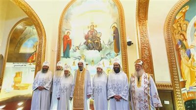 الأسقف العام لكنائس شبرا يترأس قداس عيد الصليب بكنيسة بابا دبلوا