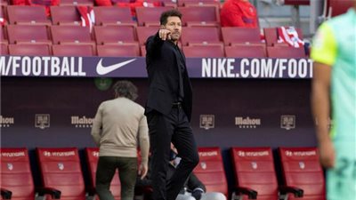 سيميوني يشيد بمستوى سواريز 