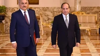 بعد مباحثات الغردقة.. سياسي: أتوقع البدء في توحيد المؤسسة العسكرية الليبية 