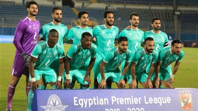 بيراميدز يُغري نجم الأهلي بـ 45 مليون جنيه.. والأخير يرد
