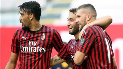 ليون الفرنسي يحصل على خدمات نجم ميلان 