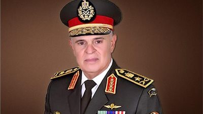 رئيس الأركان يشهد المرحلة الرئيسية لمشروع تكتيكي بجنود لإحدى وحدات المنطقة الشمالية