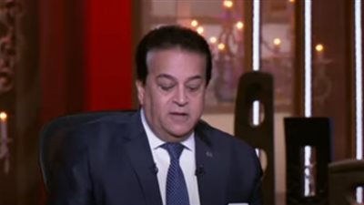 وزير التعليم العالي يكشف عن آخر تطورات التجارب السريرية لـ