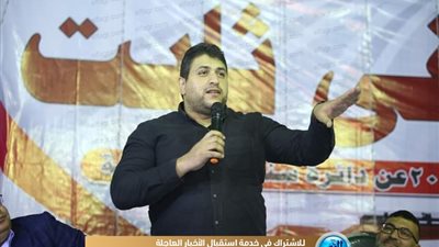 أحمد رأفت يهتف مع الجماهير: هوبا هوبا هوبا مصطفى تحت القبة