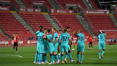 صفقة نهاية الميركاتو.. مانشستر يونايتد يقترب من ضم نجم برشلونة