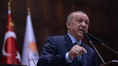 تركيا تنتقد كندا لتعليقها صادرات الأسلحة