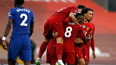 نجم ليفربول يكشف حقيقة رغبة برشلونة في ضمه