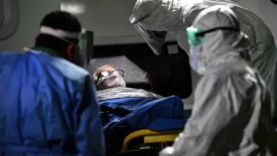 إصابات بالآلاف يوميا.. ماذا يحدث في دول ذروة كورونا؟