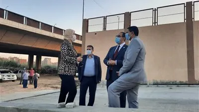 متدربو البرنامج الرئاسي يتفقدون أكبر محطة لتجميع القمامة بدمنهور (صور)