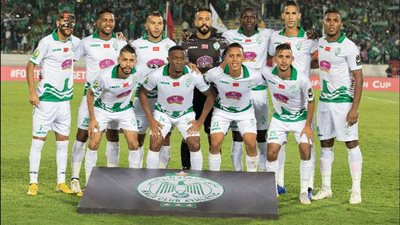 منافس الزمالك.. الرجاء البيضاوي يتوج بطلًا للدوري المغربي 