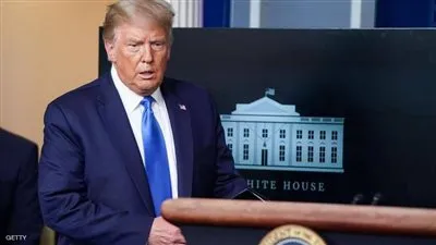 أحد مستشاري ترامب: الرئيس أثبت أن كورونا ليس مميتًا 