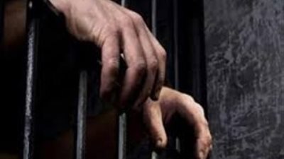 حجز مالك محل لحيازته 12 ألف عبوة مكملات غذائية بالتجمع 