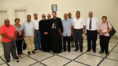 النائب البطريركىي يجتمع بإدارة جمعية مارمنصور بالإسكندرية