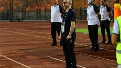 بابا فاسيليو يفسر سر تعدي محمد هلال علي طفل في مواجهة دجلة والطلائع