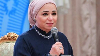 عاجل.. انتصار السيسي تنعي زوجة محمد العصار