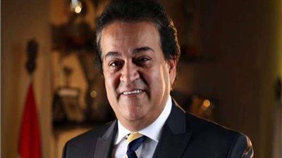 وزير التعليم العالي: 