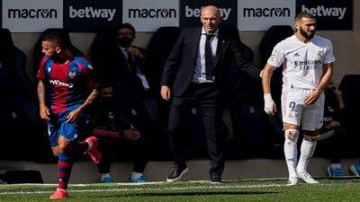 كواليس توبيخ زيدان لكريم بنزيما