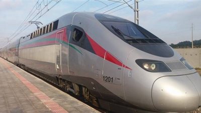 25 جنيه.. وزير النقل يعلن عن بدء تشغيل القطار الكهربائي