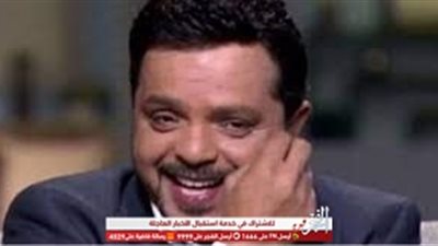 محمد هنيدي يسخر من أشرف عبد الباقي بهذه الطريقة