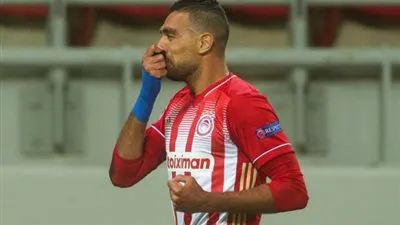  كوكا يحصد أول 3 نقاط لأوليمبياكوس في دوري الأبطال ضد مارسيليا