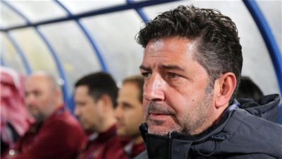 النصر يحدد مصير روي فيتوريا 