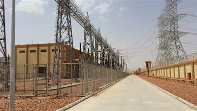 الإسكان: تنتهي من توصيل التيار الكهربائي لمدينة أخميم الجديدة