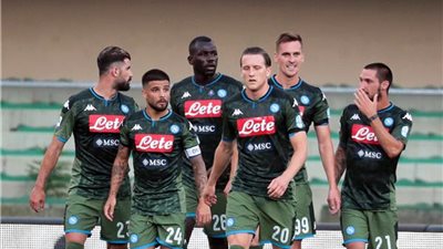 الإكتئاب يسيطر على منبوذ نابولي وينتظر تحرك يوفنتوس