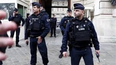 الشرطة الفرنسيه تطلق تحذير حول تهديد ارهابي عالى المستوي 